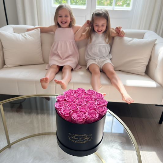 18 Sweet Pink Round Black Box
